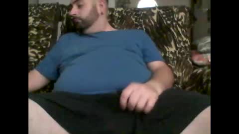 Snapshot of chubbbybo chatting on 10/22/25, 05:45 Chubby Boy97 online show from 10/22/25, 05:45