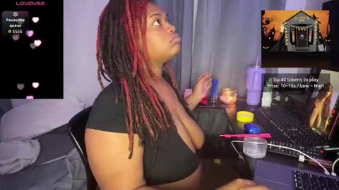 Snapshot of chubbeedweeb chatting on 10/13/25, 03:17 EmberEssence online show from 10/13/25, 03:17