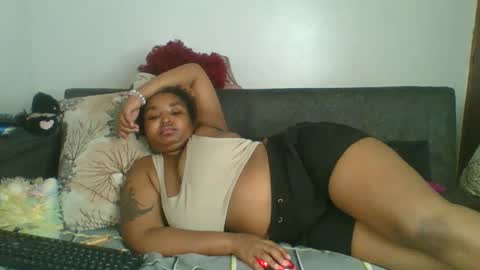 Snapshot of chubby_princess2 chatting on 09/29/25, 02:27 chubby_princess2 online show from 09/29/25, 02:27