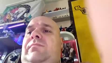 Snapshot of chubbyissy chatting on 10/17/25, 01:35 Chubbydutch man online show from 10/17/25, 01:35