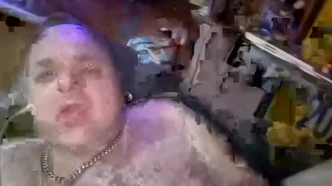 Snapshot of chubbyman43 chatting on 06/14/26, 03:52 chubbyman43 online show from 06/14/26, 03:52