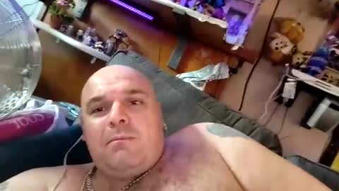 chubbyman44 online show from 05/31/26, 06:42