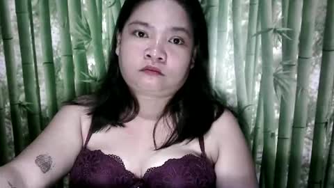 Snapshot of chubbysquirt69xx chatting on 09/23/25, 01:47 Ashley online show from 09/23/25, 01:47