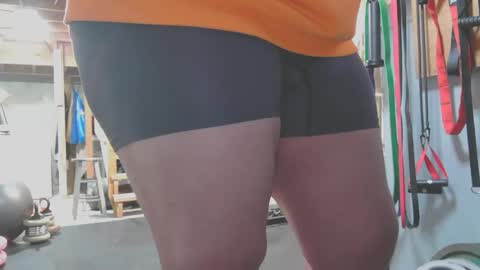 Snapshot of chubbytuna chatting on 01/01/25, 05:11 Chubbypumper online show from 01/01/25, 05:11