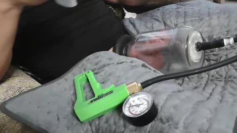 Snapshot of chubbytuna chatting on 12/13/25, 10:04 Chubbypumper online show from 12/13/25, 10:04