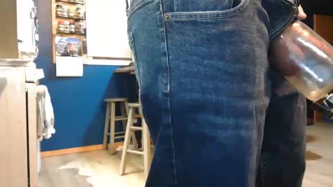 Snapshot of chubbytuna chatting on 12/15/25, 12:37 Chubbypumper online show from 12/15/25, 12:37