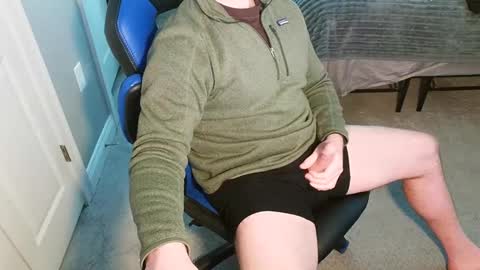 Snapshot of chuck0781 chatting on 01/01/25, 07:32 chuck online show from 01/01/25, 07:32