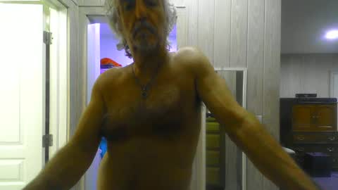 Snapshot of chuck354139 chatting on 12/11/24, 01:26 chuck354139 online show from 12/11/24, 01:26