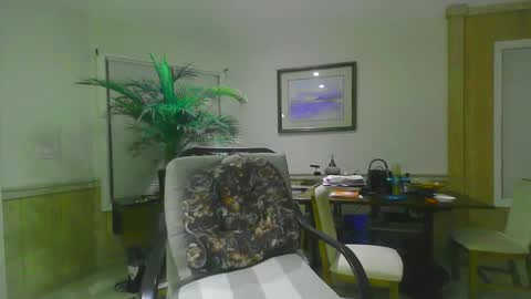 Snapshot of chuck354139 chatting on 12/22/24, 11:22 chuck354139 online show from 12/22/24, 11:22