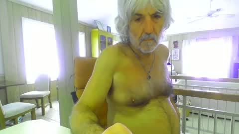 Snapshot of chuck354139 chatting on 01/27/25, 04:54 chuck354139 online show from 01/27/25, 04:54