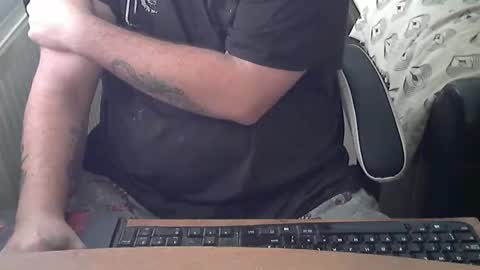 Snapshot of chunkisgreat chatting on 11/15/25, 12:02 chunkisgreat online show from 11/15/25, 12:02