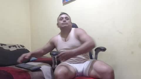 Snapshot of chupameloxxx3 chatting on 12/30/24, 04:42 el papi online show from 12/30/24, 04:42