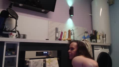 Snapshot of chwerry_b0 chatting on 02/03/25, 09:07 Jessica online show from 02/03/25, 09:07