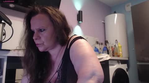 Snapshot of chwerry_b0 chatting on 09/21/25, 10:00 Jessica online show from 09/21/25, 10:00