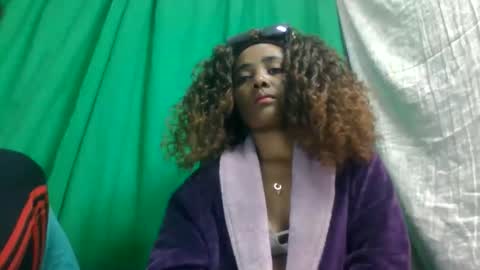 Snapshot of ciciazzhh chatting on 06/11/26, 12:32 ciciazzhh online show from 06/11/26, 12:32