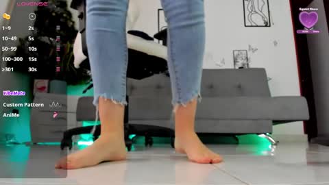 Snapshot of ciindy_lovee chatting on 12/11/24, 01:17 Ciindy Lovers online show from 12/11/24, 01:17