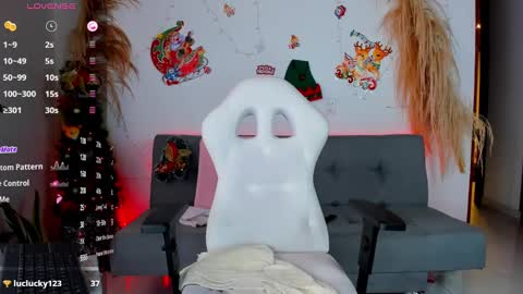 Snapshot of ciindy_lovee chatting on 12/18/24, 08:14 Ciindy Lovers online show from 12/18/24, 08:14