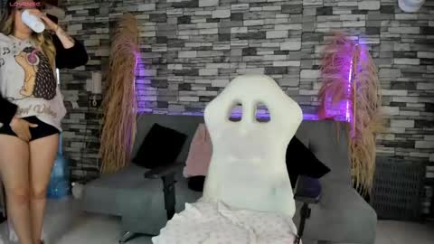 Snapshot of ciindy_lovee chatting on 10/04/25, 04:05 Ciindy Lovers online show from 10/04/25, 04:05