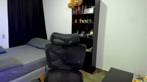 Luna and Sebas  online show from 06/11/26, 02:11