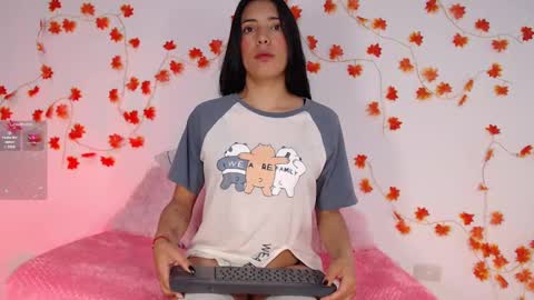 Sofi Eva and Mey online show from 03/11/25, 01:12