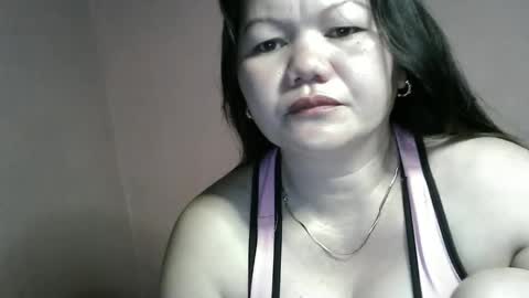 Snapshot of cindy_hot23 chatting on 01/13/25, 11:27 cindy_hot23 online show from 01/13/25, 11:27