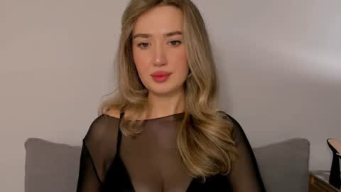 Snapshot of cindyprettywomen chatting on 10/21/25, 03:13 cindyprettywomen online show from 10/21/25, 03:13