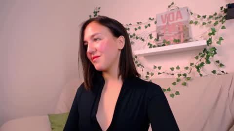 Cindy online show from 10/08/25, 04:21