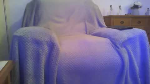 Snapshot of cineman22 chatting on 11/21/25, 07:29 Cineman22 online show from 11/21/25, 07:29