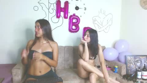 Snapshot of cinna__ chatting on 11/13/25, 12:09 cinna__ online show from 11/13/25, 12:09