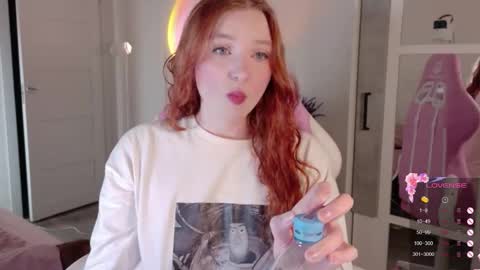 Snapshot of cinnabongirls chatting on 11/01/25, 12:23 Maddy online show from 11/01/25, 12:23