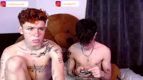 Snapshot of cinnamon_boyxxx chatting on 01/25/25, 11:11 David Independent Model online show from 01/25/25, 11:11