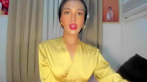 Snapshot of cinnamoncandy14 chatting on 03/07/25, 08:23 Ask me online show from 03/07/25, 08:23