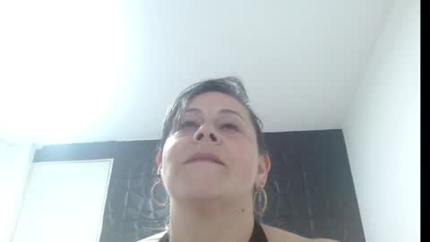 cinthia1609 online show from 12/27/24, 12:07