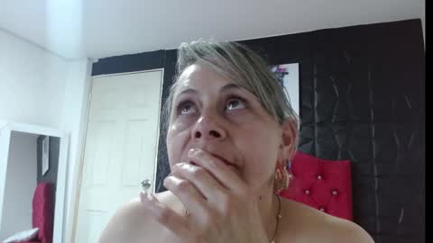 cinthia1609 online show from 01/15/25, 10:02