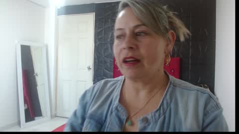 cinthia1609 online show from 01/19/25, 02:17