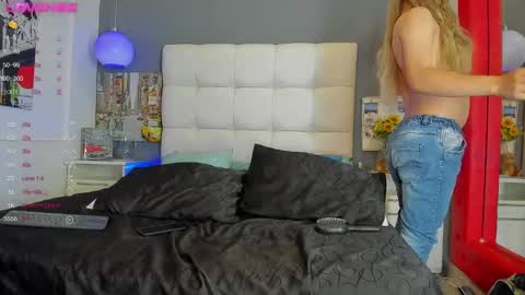 cinthya_walker1 online show from 03/08/25, 02:08