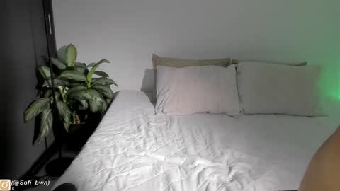 Snapshot of cintya_brown chatting on 11/12/25, 08:19 Sofia OF online show from 11/12/25, 08:19