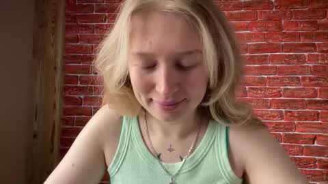 Snapshot of citrusblissss chatting on 10/07/25, 02:09 citrusblissss online show from 10/07/25, 02:09