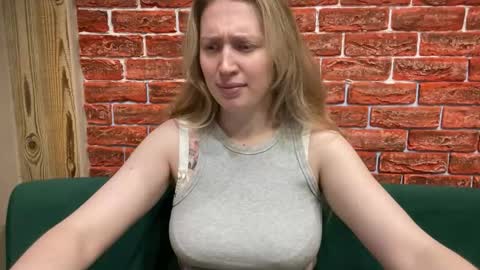 Snapshot of citrusblissss chatting on 10/09/25, 02:37 citrusblissss online show from 10/09/25, 02:37