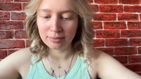 Snapshot of citrusblissss chatting on 10/20/25, 02:12 citrusblissss online show from 10/20/25, 02:12