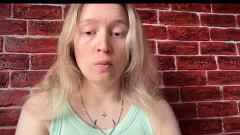 Snapshot of citrusblissss chatting on 10/21/25, 02:56 citrusblissss online show from 10/21/25, 02:56