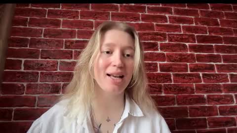 Snapshot of citrusblissss chatting on 10/22/25, 03:07 citrusblissss online show from 10/22/25, 03:07