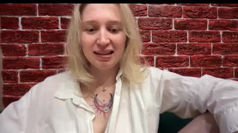 Snapshot of citrusblissss chatting on 10/28/25, 12:09 citrusblissss online show from 10/28/25, 12:09