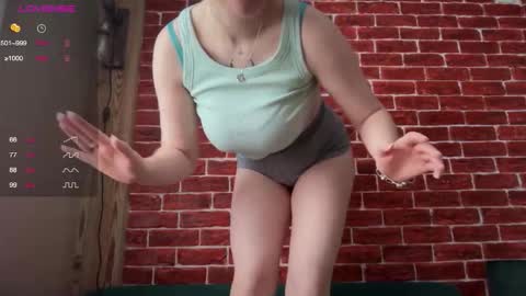 Snapshot of citrusblissss chatting on 11/27/25, 03:41 citrusblissss online show from 11/27/25, 03:41