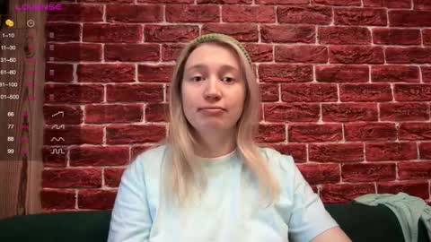 Snapshot of citrusblissss chatting on 12/02/25, 03:23 citrusblissss online show from 12/02/25, 03:23