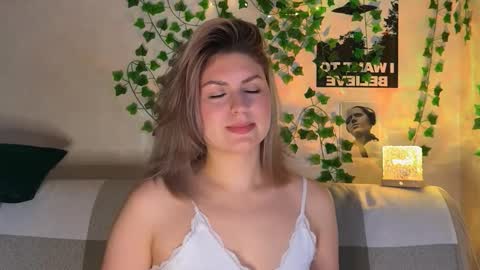 karina online show from 11/22/25, 01:32