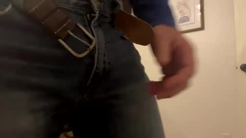 Snapshot of cj3d2 chatting on 12/03/24, 04:03 Cjd32 online show from 12/03/24, 04:03