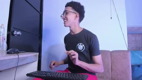 Snapshot of cj_davis1 chatting on 10/10/25, 03:05 cj_davis1 online show from 10/10/25, 03:05