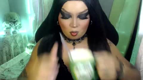 QUEEN CESS online show from 06/08/26, 02:34