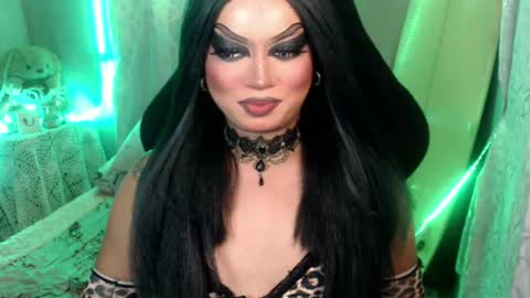 QUEEN CESS online show from 06/18/26, 02:21